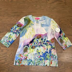 Claire Desjardins Three Quarter Sleeve V-Neck Top Size Small NWT Wearable Art